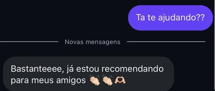 Aluna recomendando o material em grupo de estudo